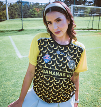 Cargar imagen en el visor de la galería, Jersey Unisex Fútbol - Baxu - BANANAS FC (La People´s League 24-25) - Bananas Phoria - Negro
