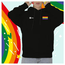 Cargar imagen en el visor de la galería, Sudadera Pride Baxu - BANDERA PRIDE - Negro