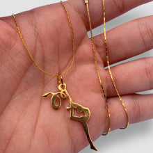 Cargar imagen en el visor de la galería, Cadena con Dije Gimnasia Rítmica - Gimnasta Listón Rhytmic Gymnastic