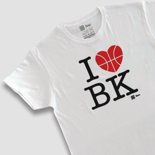 Cargar imagen en el visor de la galería, Playera Unisex Basquetbol - I love Basketball - Blanco