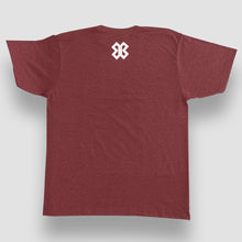 Cargar imagen en el visor de la galería, Playera Unisex Tochito - Show Flag Football - Rojo Jaspe