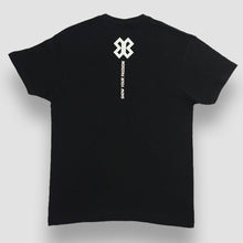 Cargar imagen en el visor de la galería, Playera Unisex Ajedrez - Show Chess - Negro